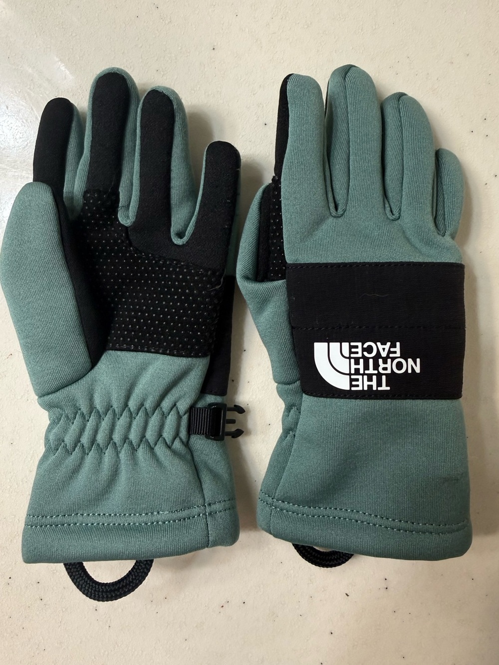 The North Face Kids Green and Black Insulated Gloves